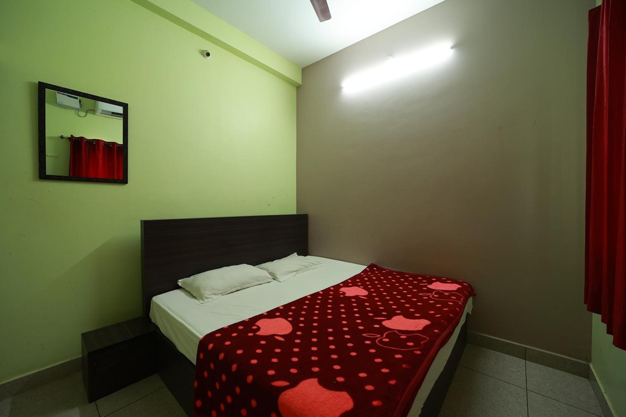 Royal Castle Residency Apartment Пондичери Екстериор снимка