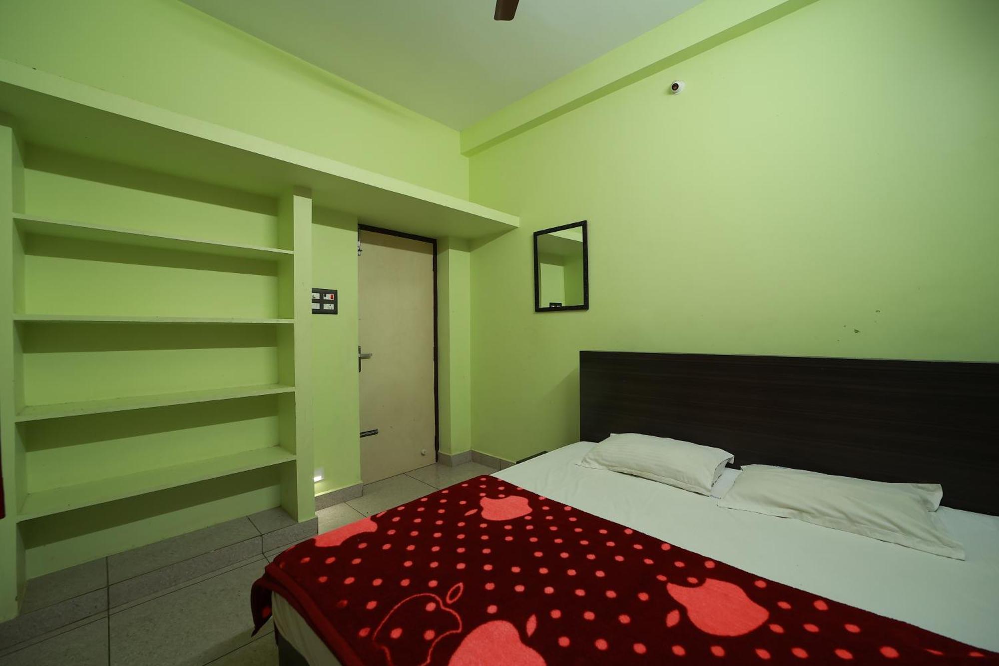 Royal Castle Residency Apartment Пондичери Екстериор снимка