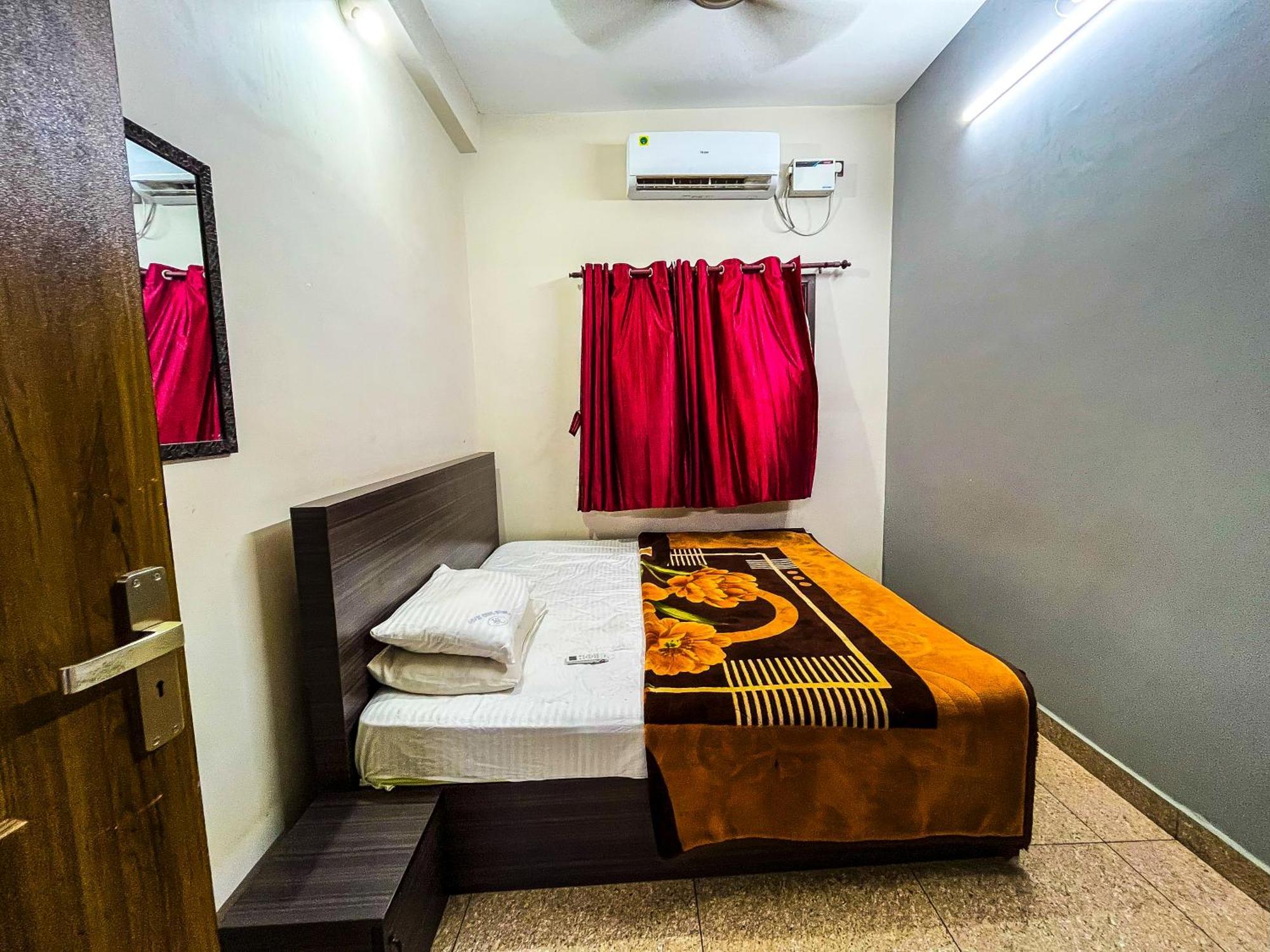 Royal Castle Residency Apartment Пондичери Екстериор снимка