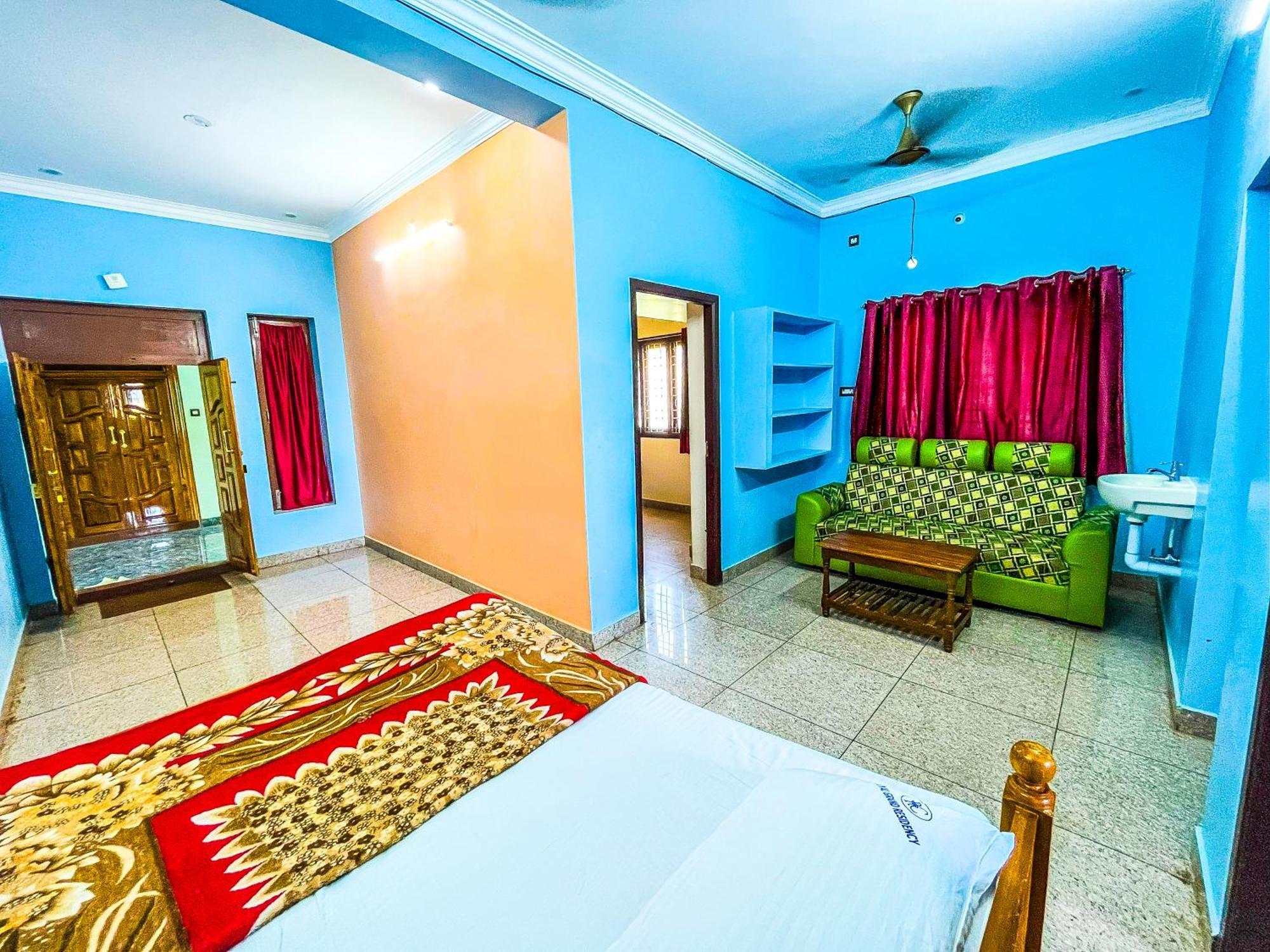 Royal Castle Residency Apartment Пондичери Екстериор снимка
