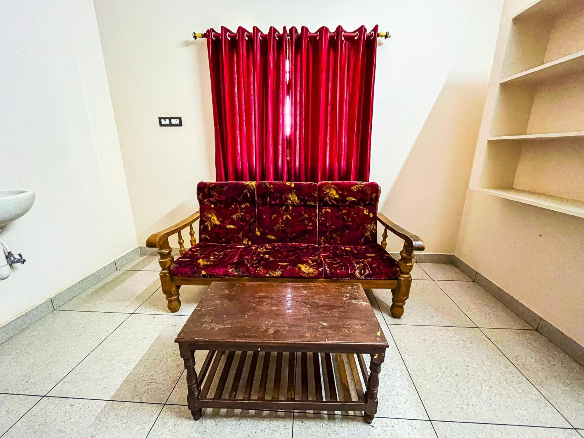Royal Castle Residency Apartment Пондичери Екстериор снимка